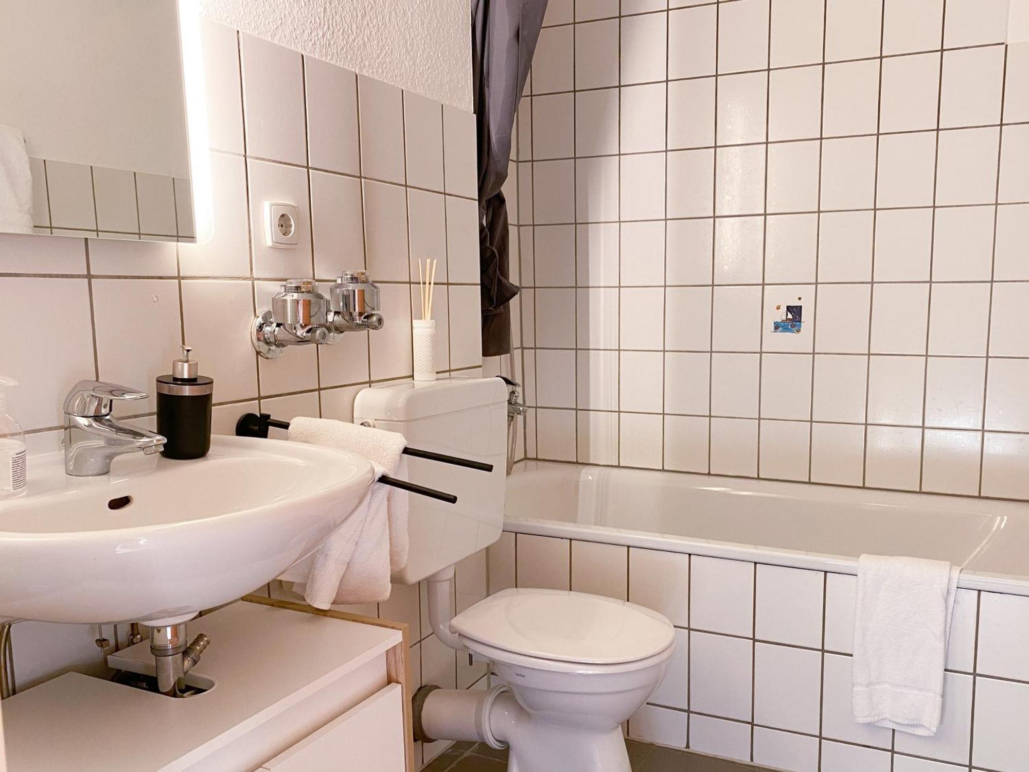 Central Apartment Rhein Neuss-Duesseldorf Messe Eksteriør bilde